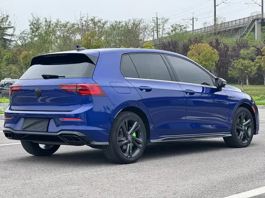 Volkswagen golf Golf 2023 280TSI DSG R-Line Lite 2024 — миниатюра 2