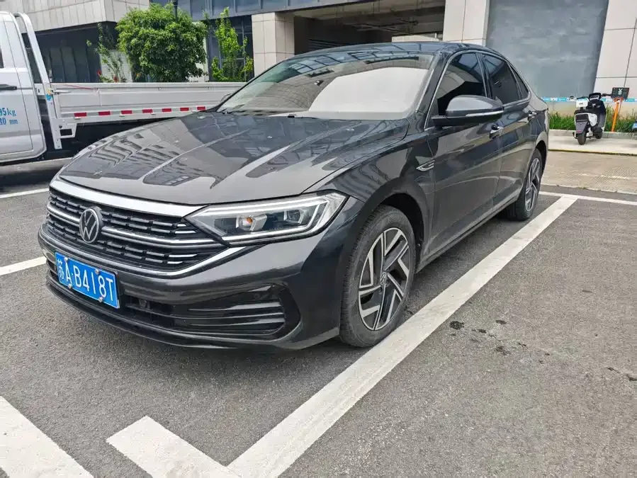 Volkswagen Sagitar 2023 Sagitar 280TSI DSG Beyond Edition 2023 — фото 1, купить с доставкой в Москву