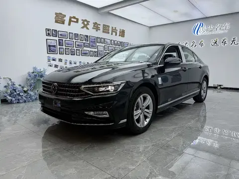 Volkswagen Magotan 2025 купить в Москве