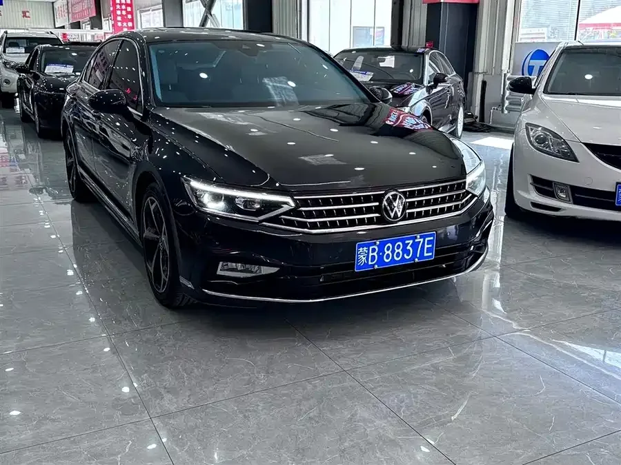 Volkswagen Magotan Magotan 2023 2 million commemorative edition 330TSI DSG luxury model 2024 — миниатюра 3