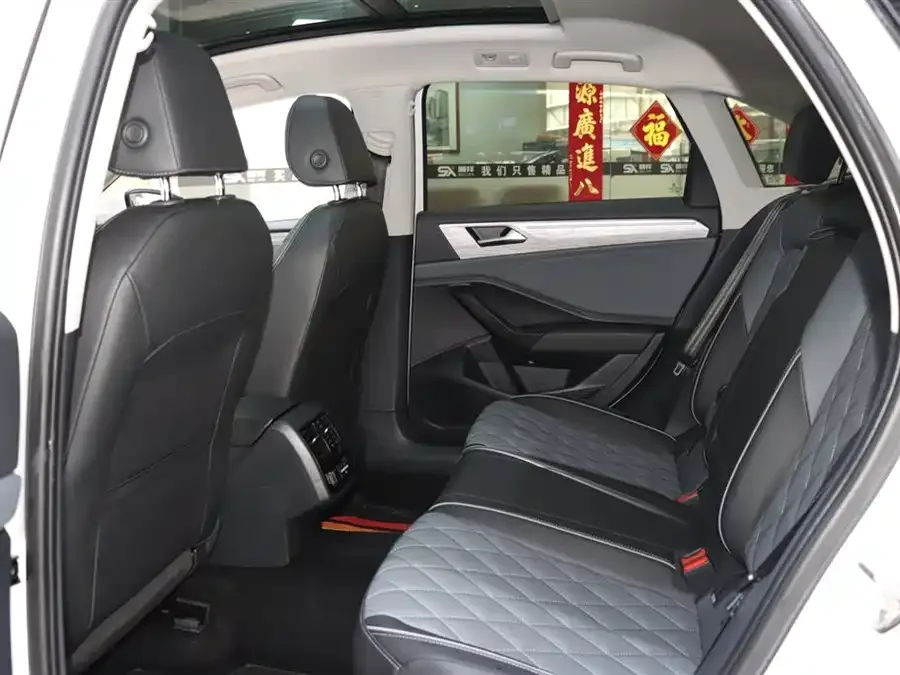 Volkswagen Sagitar 2023 Sagitar 300TSI DSG Beyond Edition 2024 — миниатюра 5