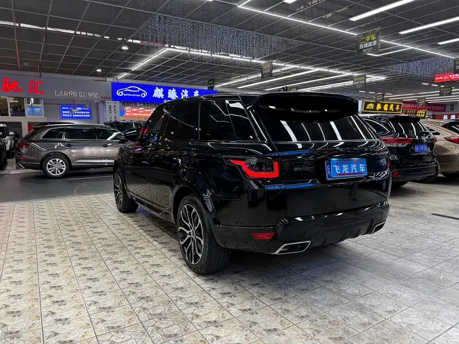Land Rover Range Rover Sport Range Rover Sport 2022 3.0 L6 Black Edition 2022 — миниатюра 2