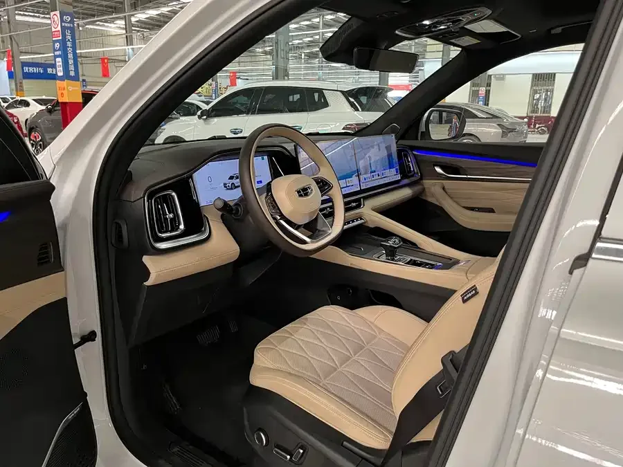 Geely Monjaro Geely Xingyue L 2026 Oriental Yao 2.0TD Automatic Sky Edition 2026 — миниатюра 4