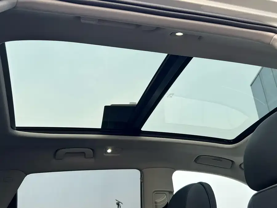 Hongqi HS5 Hongqi HS5 2022 2.0T Zhilian Flagship Edition 2022 — миниатюра 4
