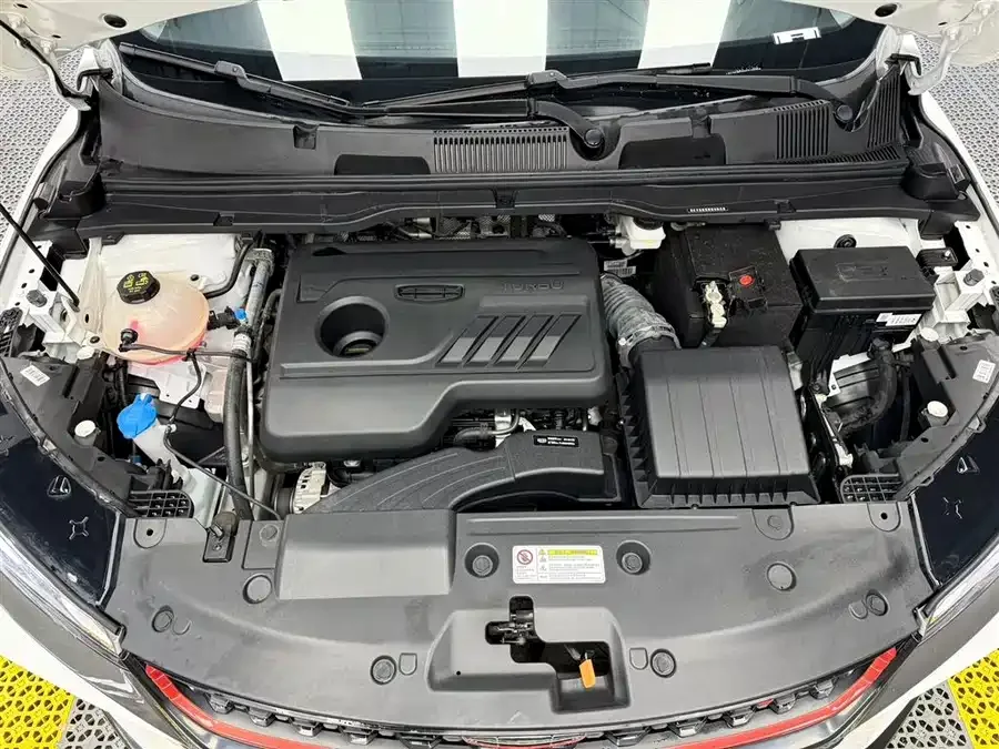 Geely Coolray SX11 Binyue 2021 1.4T DCT Diamond Edition 2022 — миниатюра 3
