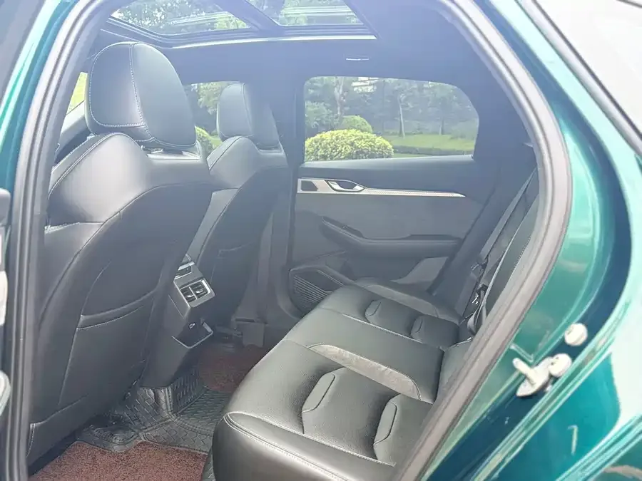 Geely Xingrui Xingrui 2023 2.0TD only available in green version 2022 — миниатюра 3