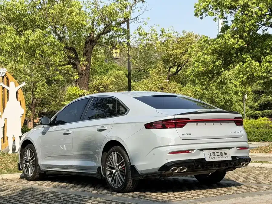 Geely Xingrui Xingrui 2023 2.0TD only available in green version 2023 — миниатюра 2
