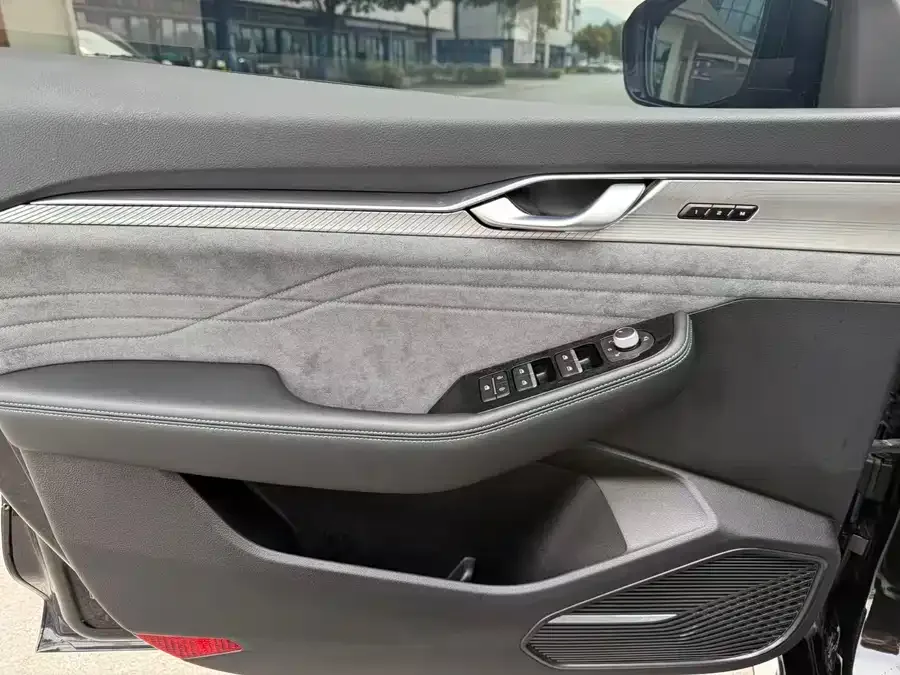 Geely Xingrui Xingrui 2023 2.0TD only available in green version 2023 — миниатюра 2