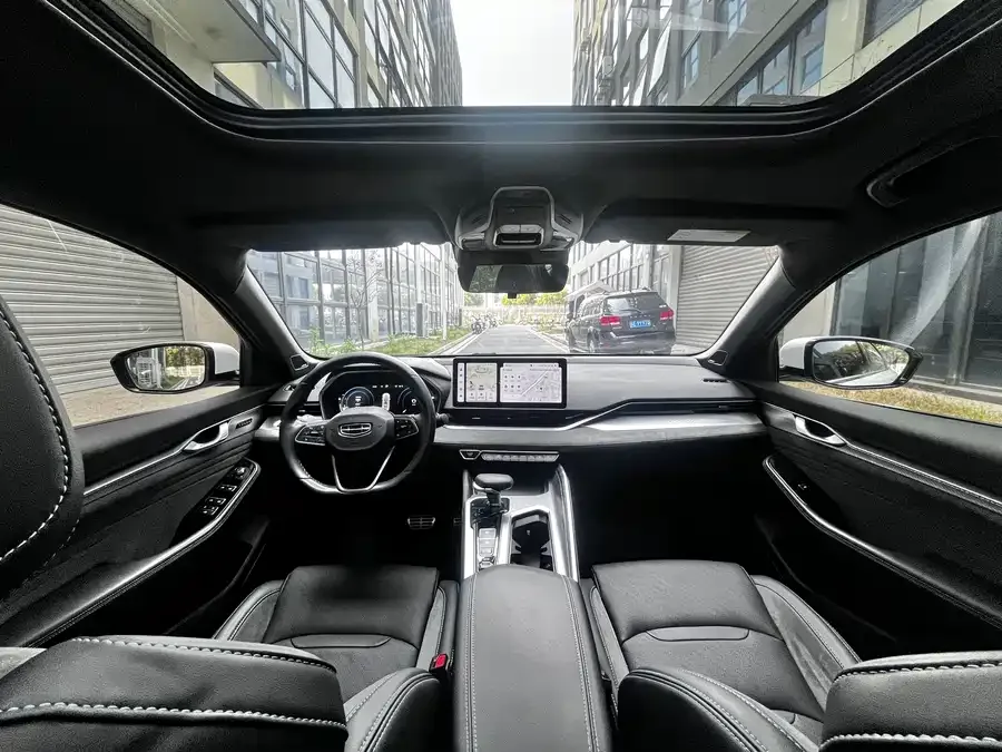 Geely Xingrui Xingrui 2023 2.0TD only available in green version 2024 — миниатюра 3