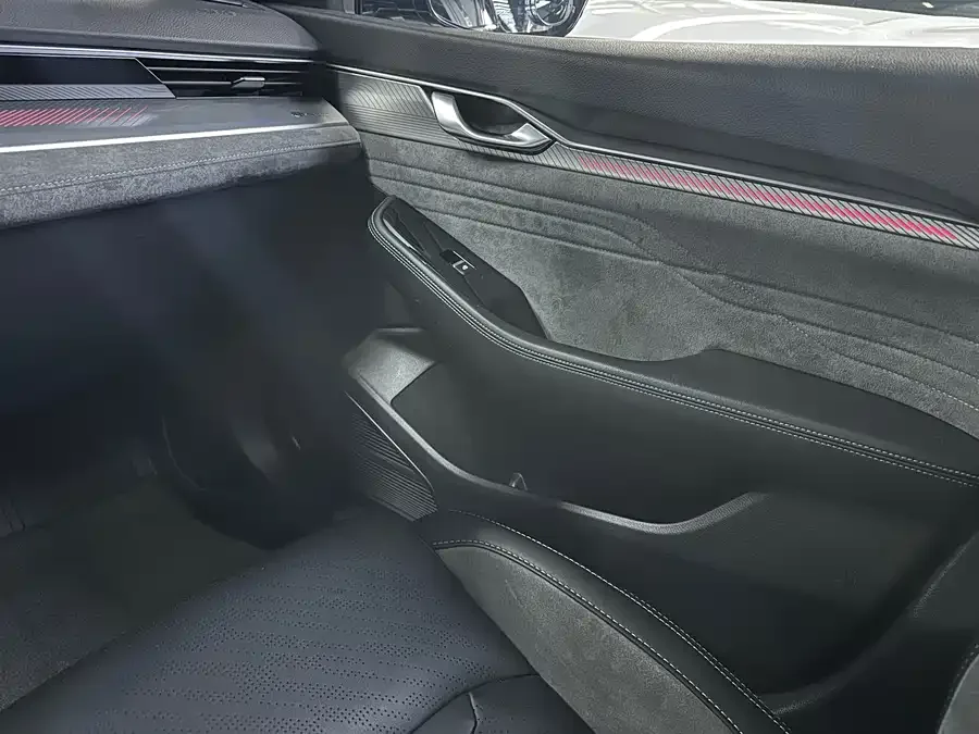 Geely Xingrui Xingrui 2023 2.0TD only available in green version 2023 — миниатюра 4