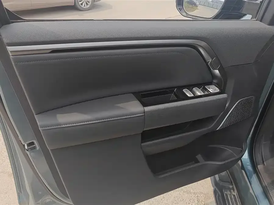 Maxus StarCraft X Interstellar X 2025 2.5T Deluxe Edition 2026 — миниатюра 4