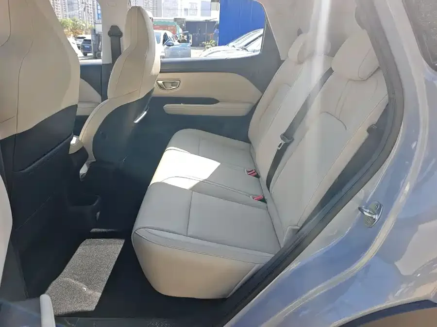Wuling Bingo PLUS Wuling Bingo PLUS 2024 510km Five-seat Edition 2026 — миниатюра 3