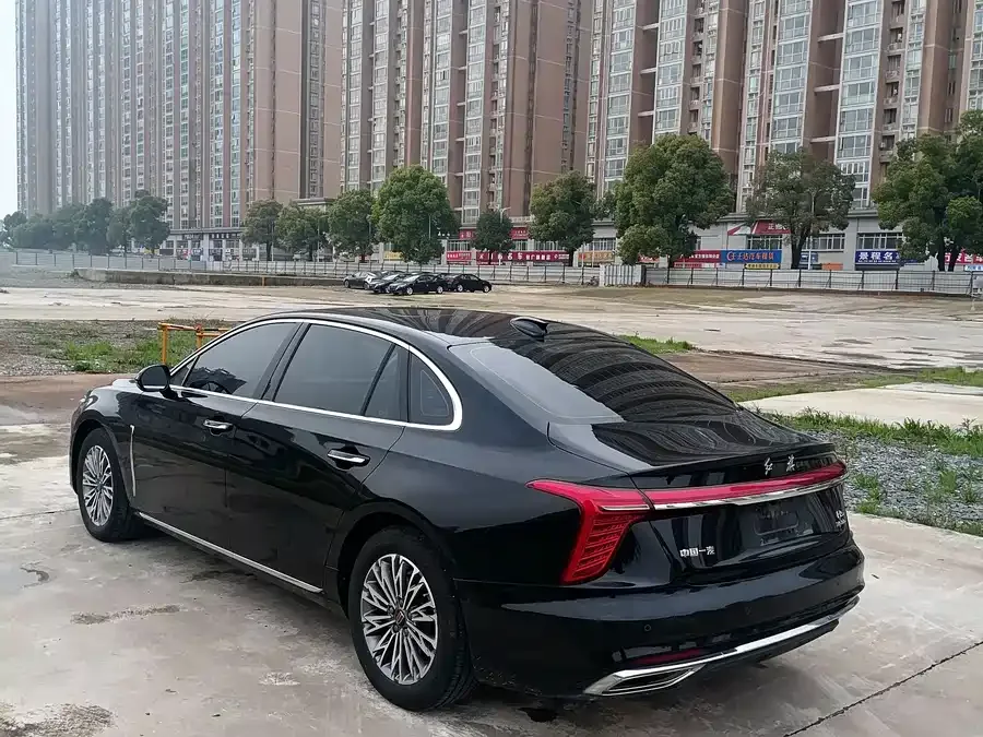 Hongqi H5 Hongqi H5 2023 1.5T DCT Zhilian Qiyun Edition 2023 — миниатюра 3