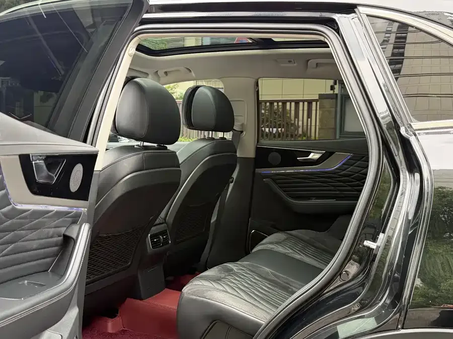 Hongqi HS5 Hongqi HS5 2022 2.0T Zhilian Qixiang 4WD Tesco Edition 2022 — миниатюра 2