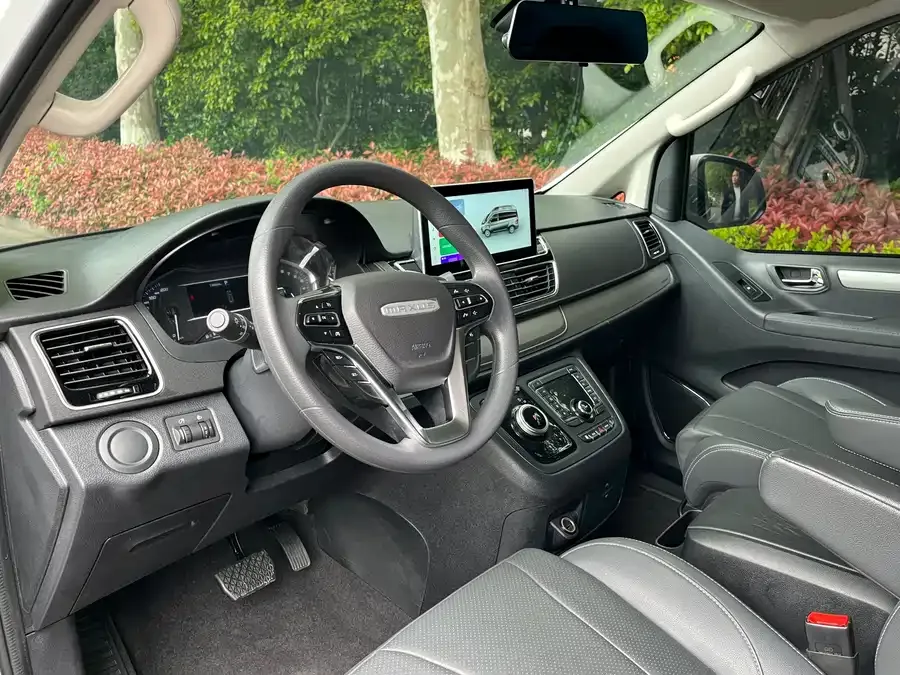 Maxus G20 2023 ES 2.0T gasoline automatic value version 2023 — миниатюра 2