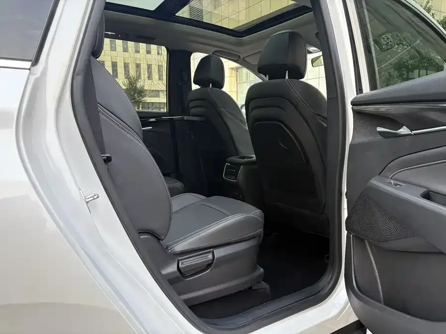 Maxus G50 2023 PLUS 1.5T Automatic Escort Edition 2023 — миниатюра 5