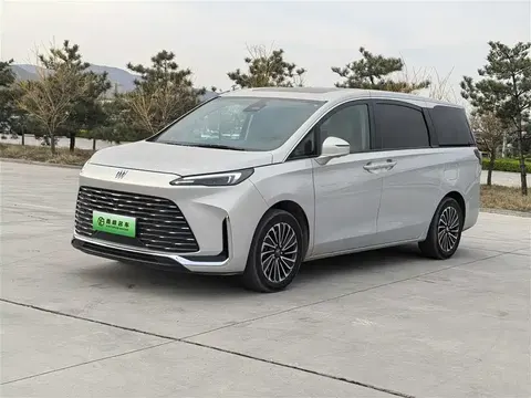 Buick GL8 New Energy 2025 купить в Москве