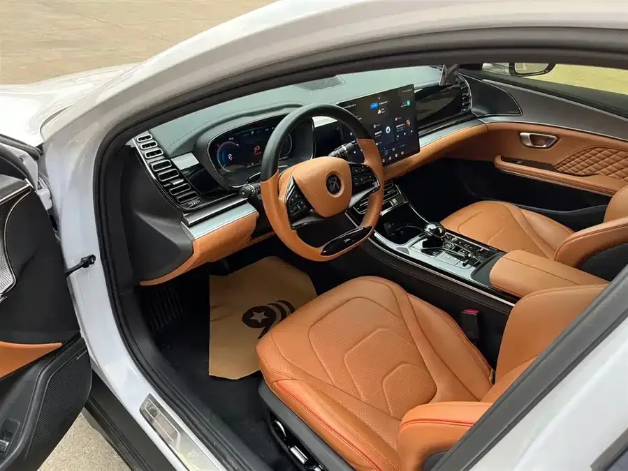 BYD Second-hand Han 2022 EV Genesis Edition 715KM Front-wheel Drive Premium Edition 2022 — миниатюра 2