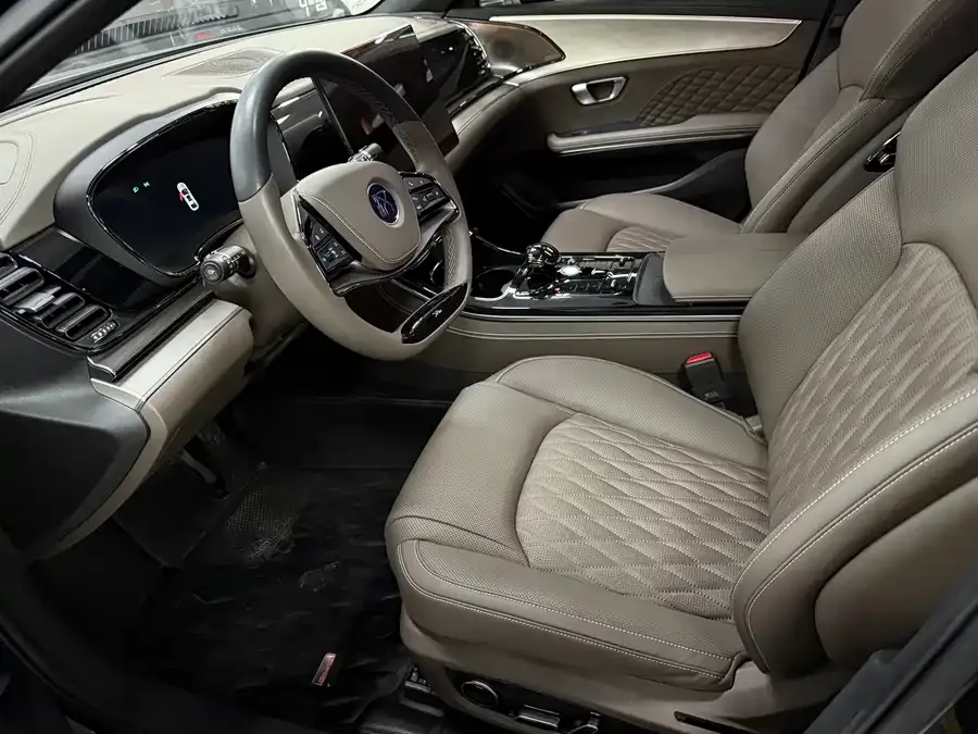 BYD Second-hand Han 2023 DM-i Champion Edition 121KM Premium Edition 2023 — миниатюра 3