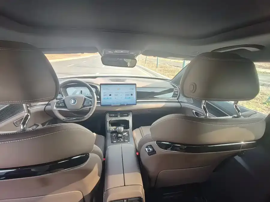 BYD Second-hand Han 2023 DM-i Champion Edition 200KM Flagship 2023 — миниатюра 2