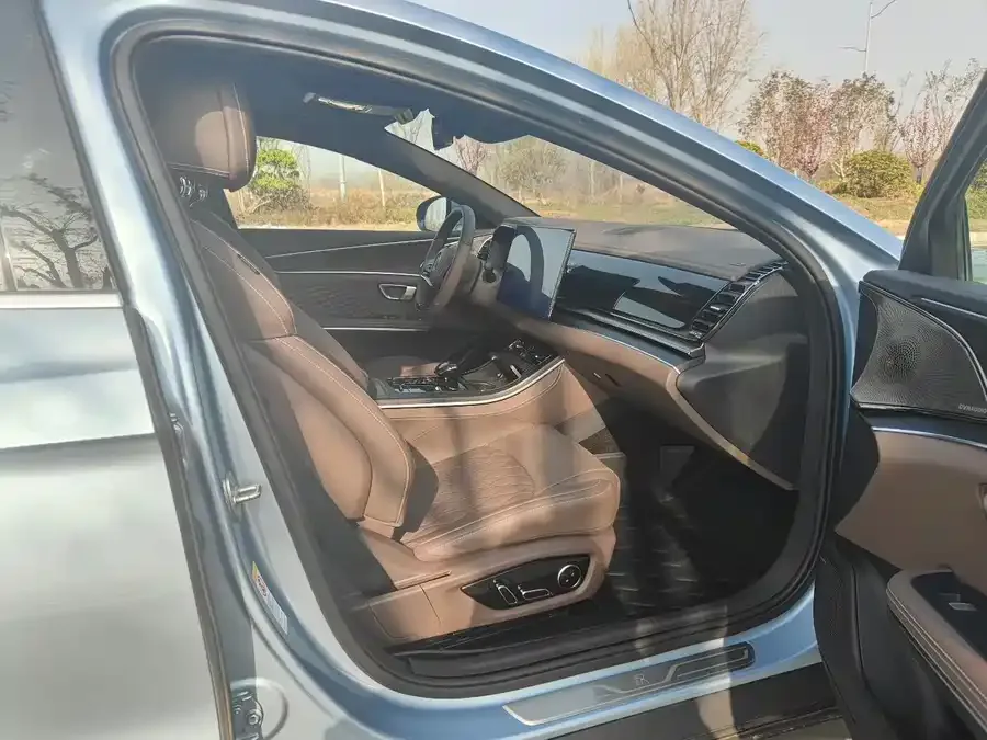 BYD Second-hand Han 2023 DM-i Champion Edition 200KM Flagship 2023 — миниатюра 4