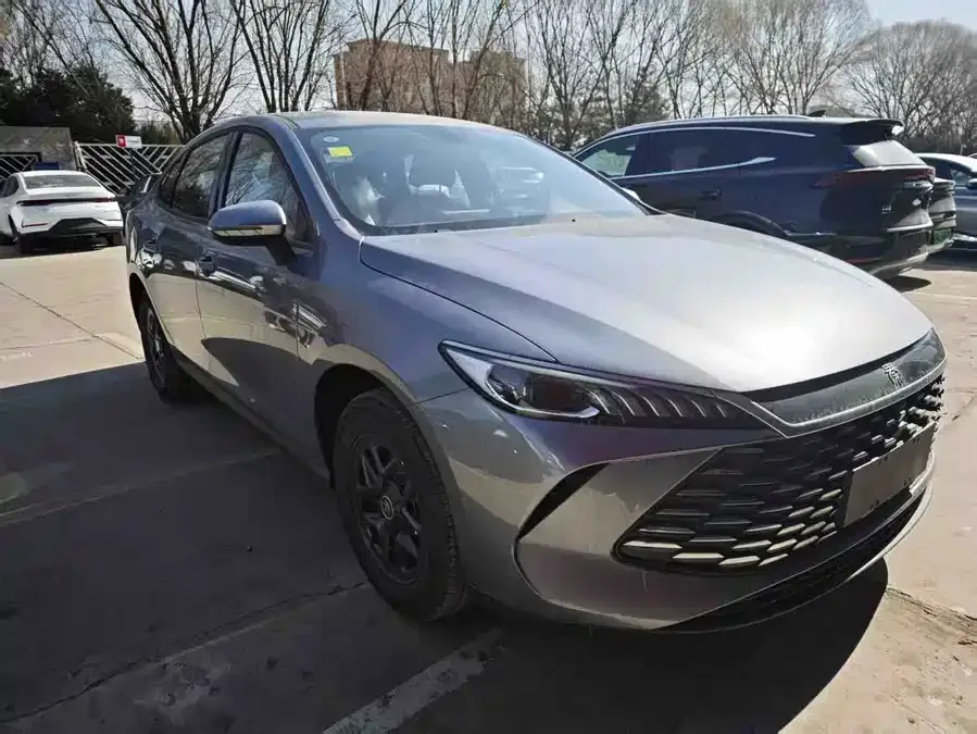 BYD Qin PLUS Qin PLUS 2025 DM-i Intelligent Driving Edition 128KM Progressive Edition 2026 — миниатюра 3