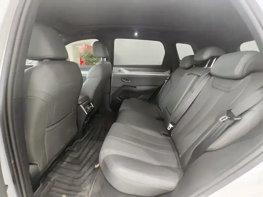 BYD Song Pro New Energy Song Pro New Energy 2025 Second Generation Intelligent Driving Edition DM-i 115KM Excellence Edition 2025 — миниатюра 2