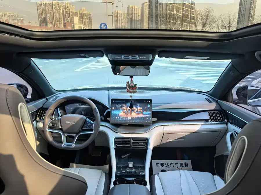 BYD Song PLUS New Energy Song PLUS New Energy 2025 DM-i 112KM Premium Edition 2025 — миниатюра 2
