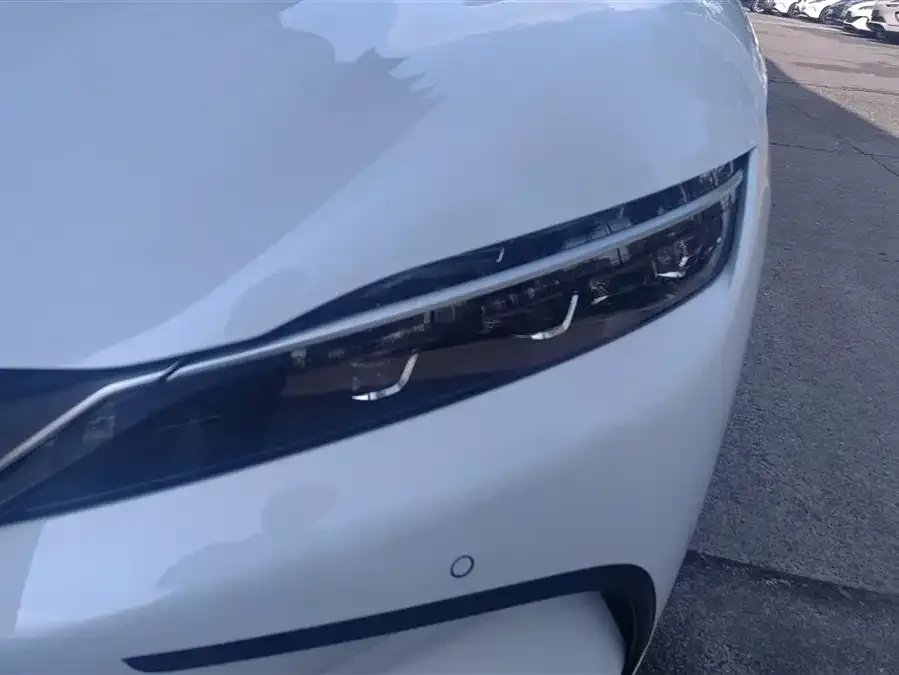 BYD Second-hand Han 2023 EV Champion Edition 605KM Front-wheel Drive Premium 2023 — миниатюра 2