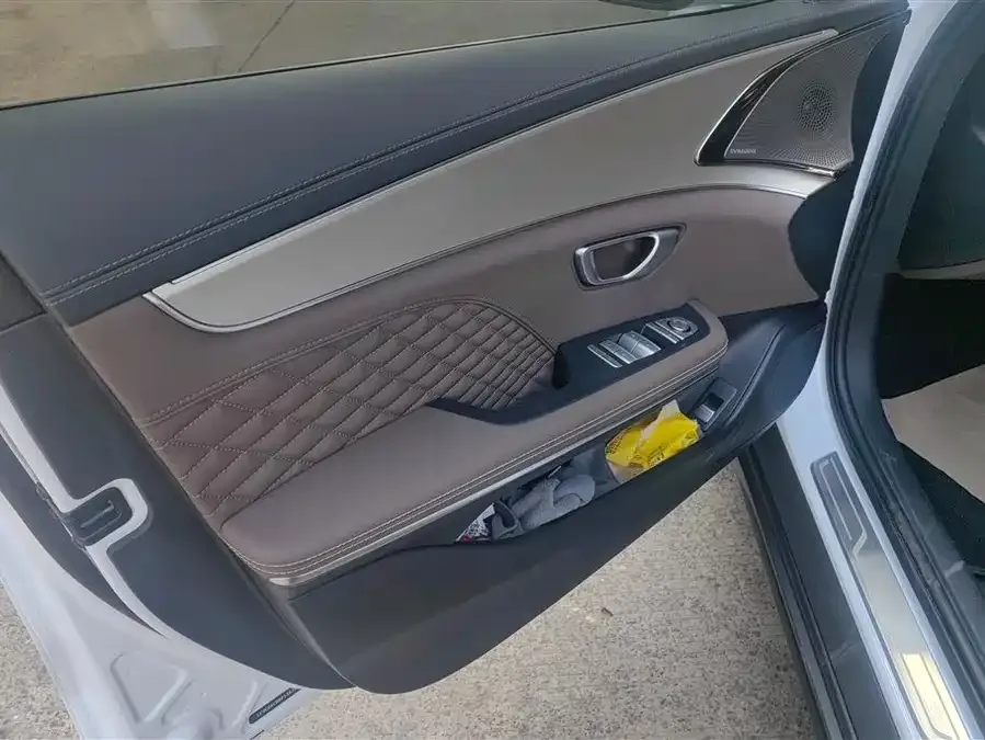 BYD Second-hand Han 2023 EV Champion Edition 605KM Front-wheel Drive Premium 2023 — миниатюра 4