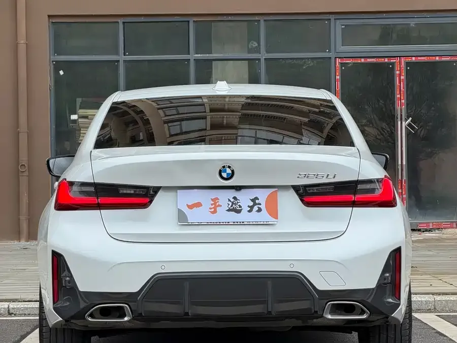 BMW 3 series BMW 3 Series 2024 320Li M Sport Package 2024 — миниатюра 4
