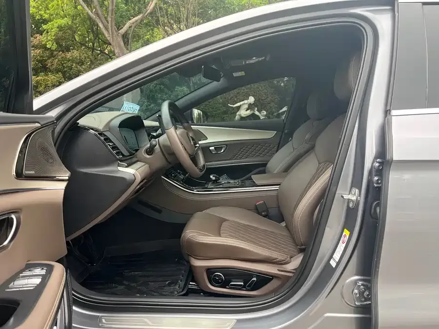 BYD Second-hand Han 2023 EV Champion Edition 605KM Front-wheel Drive Premium 2023 — миниатюра 2