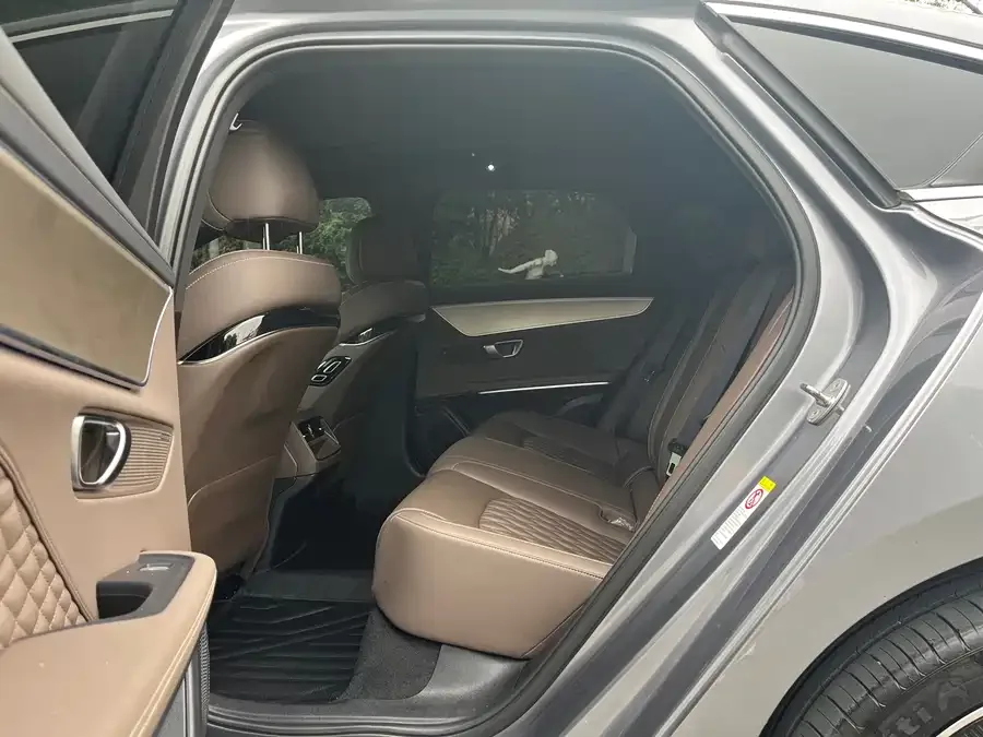 BYD Second-hand Han 2023 EV Champion Edition 605KM Front-wheel Drive Premium 2023 — миниатюра 4