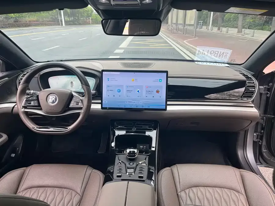 BYD Second-hand Han 2023 EV Champion Edition 605KM Front-wheel Drive Premium 2023 — миниатюра 5