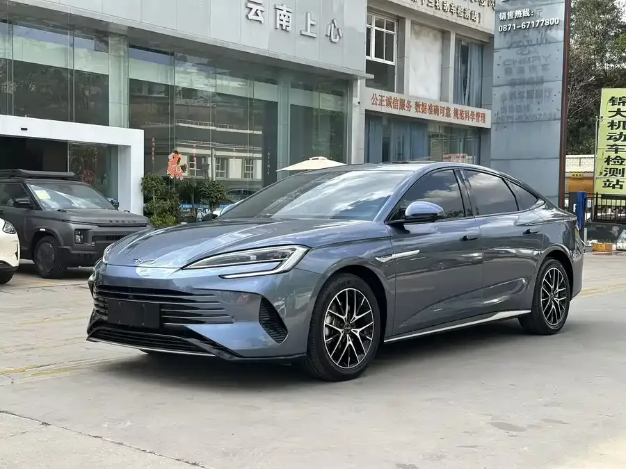 BYD seal Haibao 2024 Glory Edition DM-i 1.5L 121km Luxury 2024 — фото 1, купить с доставкой в Москву