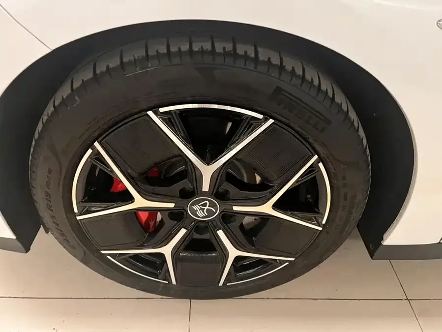 BYD Second-hand Han 2023 EV Champion Edition 715KM Front-wheel Drive Premium Edition 2024 — миниатюра 2