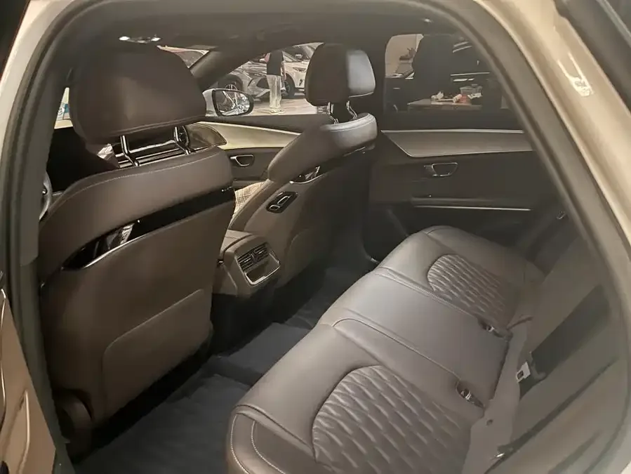 BYD Second-hand Han 2023 EV Champion Edition 715KM Front-wheel Drive Premium Edition 2024 — миниатюра 5