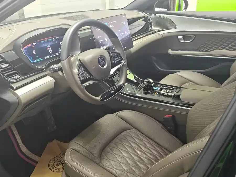BYD Second-hand Han 2023 EV Champion Edition 605KM Front-wheel Drive Premium 2023 — миниатюра 3