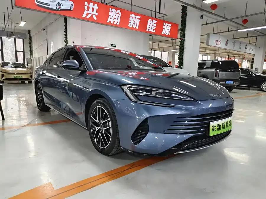 BYD seal Haibao 2024 Glory Edition DM-i 1.5L 121km Premium Edition 2024 — миниатюра 3