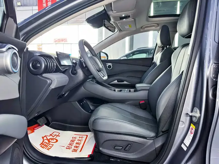 BYD Yuan PLUS Yuan PLUS 2025 Smart Driving Edition 510KM Beyond Edition 2025 — миниатюра 4