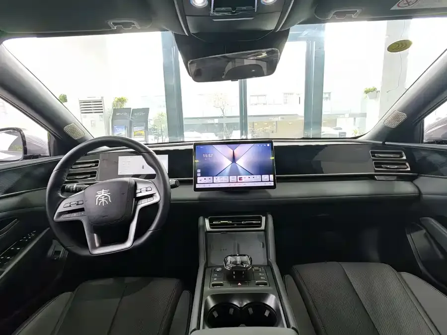 BYD Qin L Qin L 2025 DM-i Intelligent Driving Edition 120KM Beyond Edition 2025 — миниатюра 2