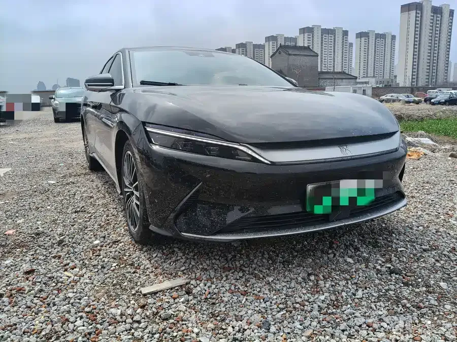 BYD Second-hand Han 2023 EV Champion Edition 605KM Front-wheel Drive Premium 2023 — миниатюра 3