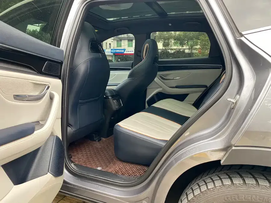 BYD Song PLUS New Energy Song PLUS New Energy 2024 Honor Edition DM-i 110km Flagship PLUS 2024 — миниатюра 2