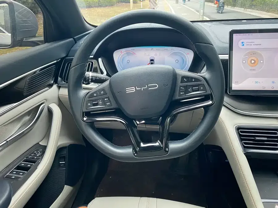 BYD Song PLUS New Energy Song PLUS New Energy 2024 Honor Edition DM-i 110km Flagship PLUS 2024 — миниатюра 3