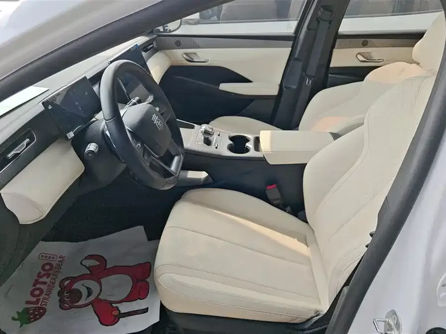 BYD Qin PLUS Qin PLUS 2025 DM-i Intelligent Driving Edition 120KM Beyond Edition 2025 — миниатюра 3