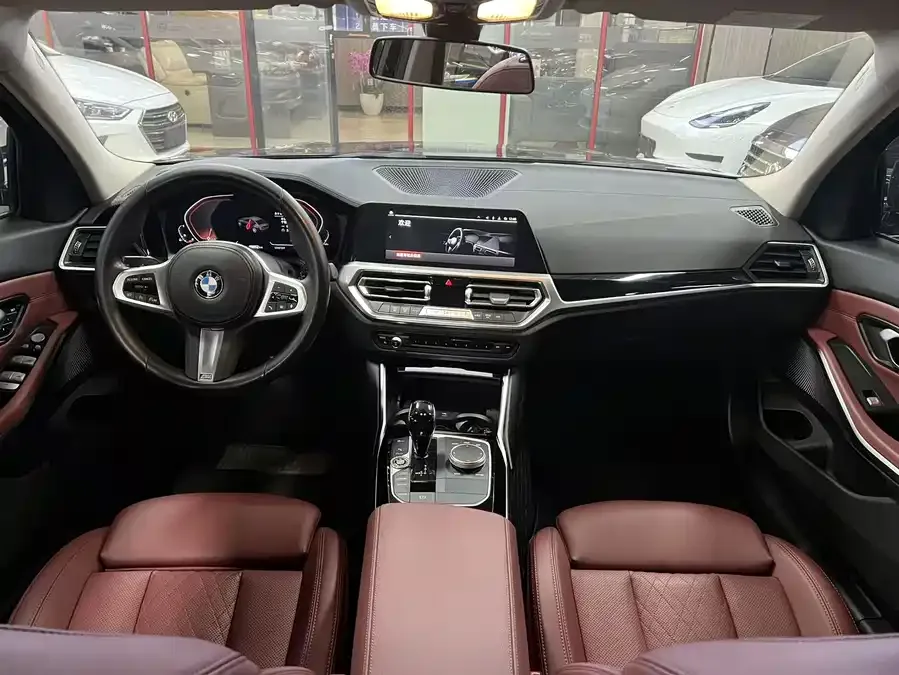 BMW 3 series BMW 3 Series 2022 320Li M Sport Package 2022 — миниатюра 4
