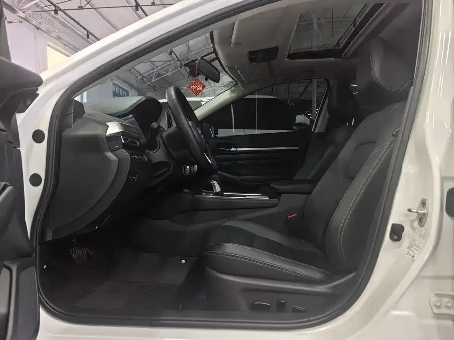 Nissan Altima Teana 2024 2.0L XE True Heart Edition 2025 — миниатюра 2