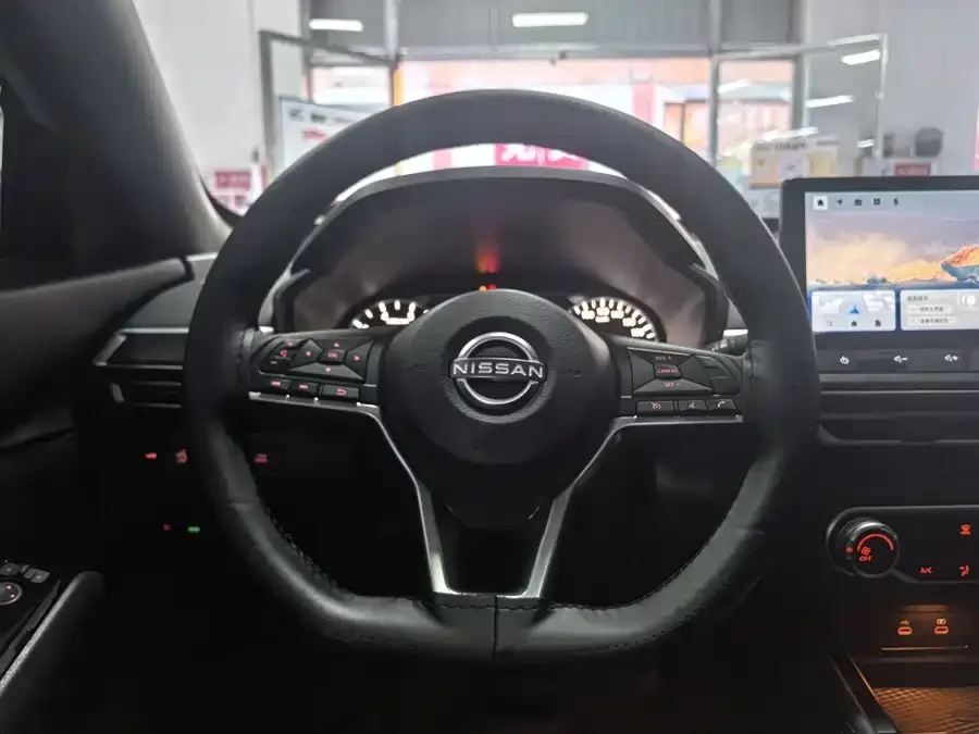 Nissan Altima Teana 2024 2.0L XE True Heart Edition 2025 — миниатюра 5