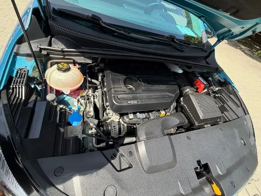 Geely Emgrand S Emgrand S 2021 1.4T CVT Premium Edition 2022 — миниатюра 4