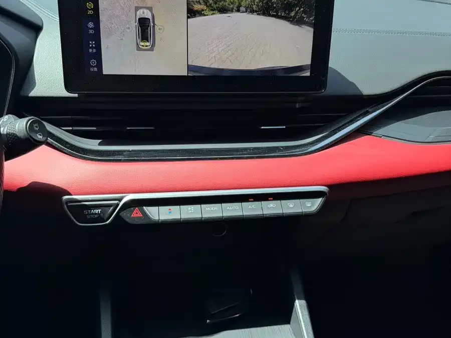 Geely Emgrand S Emgrand S 2021 1.4T CVT Premium Edition 2022 — миниатюра 5